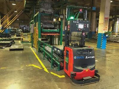 臨工智科57臺(tái)叉車(chē)AGV助力某輪胎企業(yè)打造智能工廠(chǎng) 技術(shù)突破與高效協(xié)同的工業(yè)革命