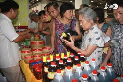 揭秘 理發(fā)店碎頭發(fā)真的會(huì)變成醬油嗎？